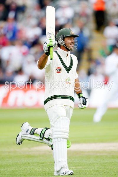 Captain Ricky Ponting celebrates - Ashes 2009 1st Test