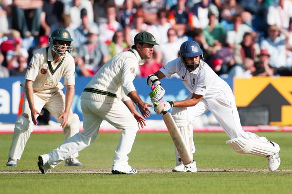 Monty bats England to safety in Cardiff - Ashes 2009