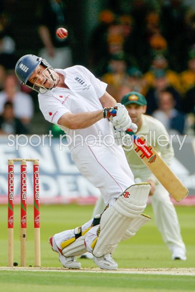 Andrew Strauss avoids a bouncer Lords - Ashes 2009