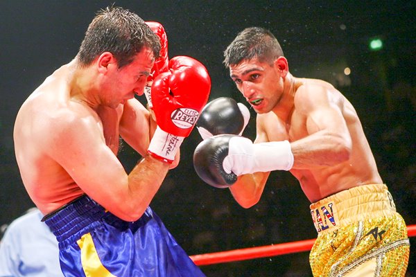 Amir Khan v Andreas Kotelnik Manchester 2009