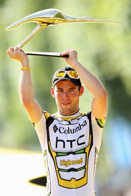 Mark Cavendish with Paris Stage Trophy 2009