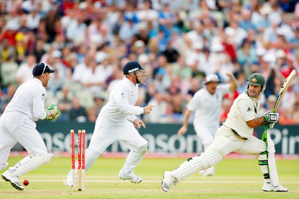 Graeme Swann bowls Ricky Ponting Edgbaston - Ashes 2009