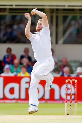 Andrew Flintoff Ashes 2009 Bowling Action 2
