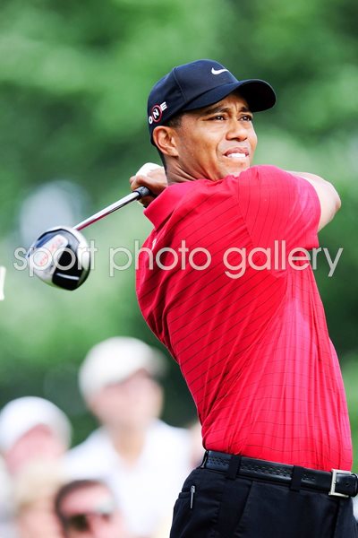 Tiger Woods tees off - WGC Firestone 2009