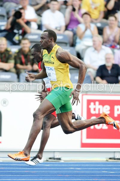 Usain Bolt in full flight Berlin 2009