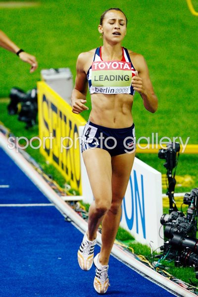 Jessica Ennis wins 800m and Gold