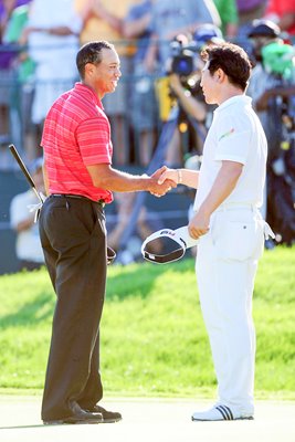 Tiger Woods and Y. E. Yang USPGA 2009