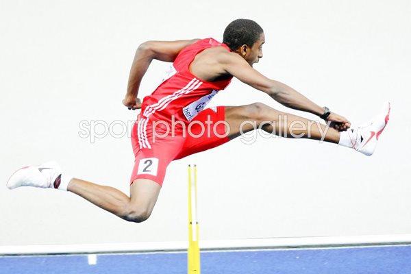 Jehue Gordon 400m hurdles action Berlin 2009