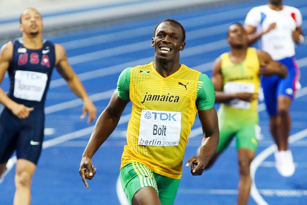 Usain Bolt celebrates 200m Gold in Berlin 2009