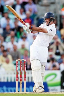 Andrew Strauss Oval action 2009