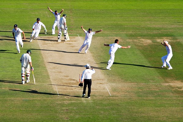 Moment of Victory - Ashes Regained Oval 2009