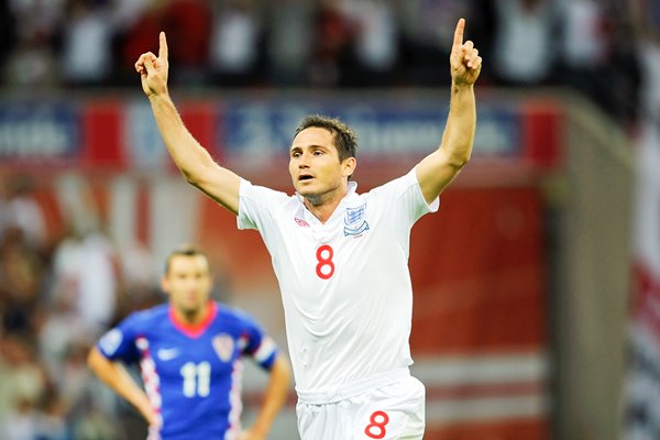 Frank Lampard celebrates scoring v Croatia