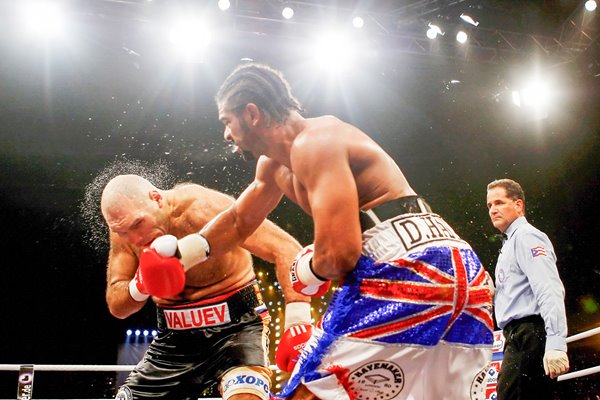 David Haye lands Hayemaker on Valuev