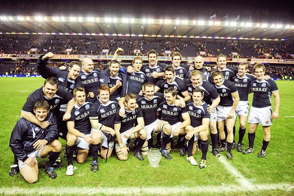 Scotland team celebrate win v Australia 2009