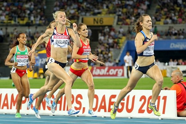 Hannah England silver medal 1500m - Daegu 2011