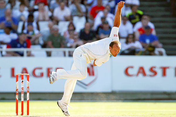 Jacques Kallis bowling action - Newlands 2010