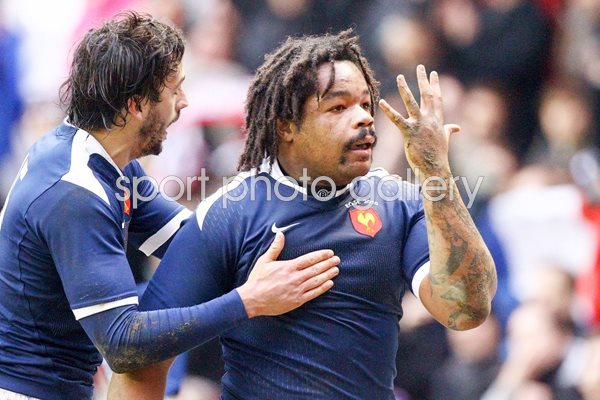 Mathieu Bastareaud celebrates try v Scotland 