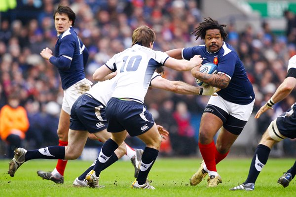 Mathieu Bastareaud holds off Scotland 