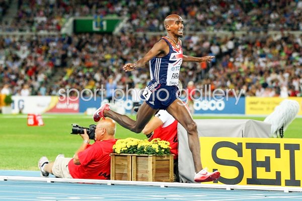 Mo Farah Great Britain wins Gold 5000m