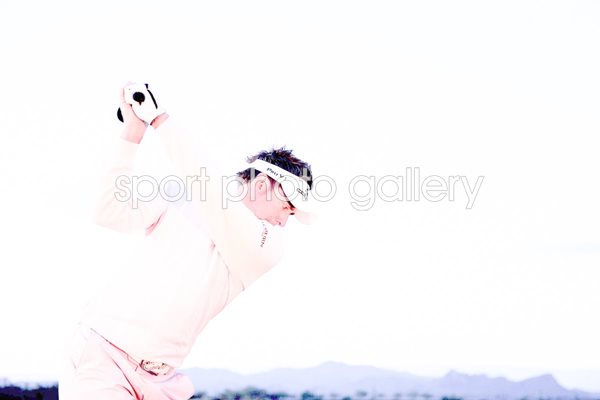 Ian Poulter lets fly under Arizona sky