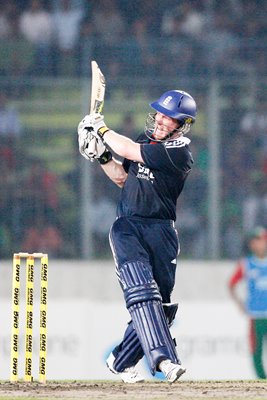 Eoin Morgan hits a 6 to win One Day Series 
