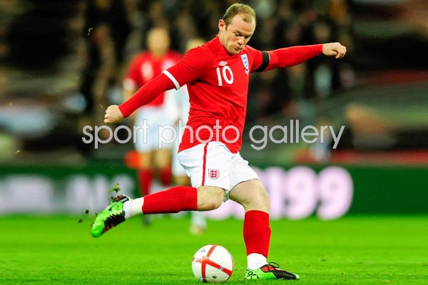 Wayne Rooney England action v Egypt 2010