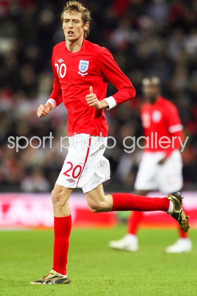 Peter Crouch 2010 England action v Egypt 