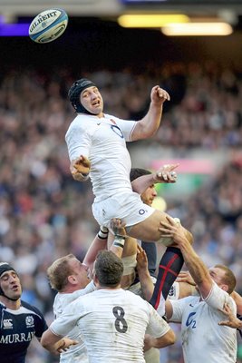 Steve Borthwick line out action v Scotland 