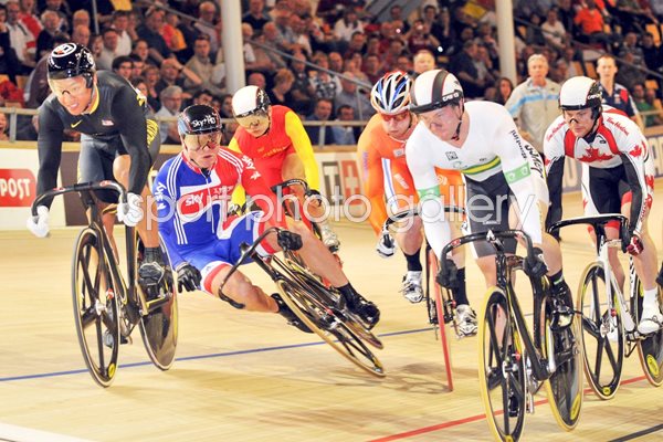 Chris Hoy crashes in Copenhagen 2010