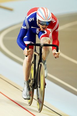 Ed Clancy powers to the finish in Copenhagen