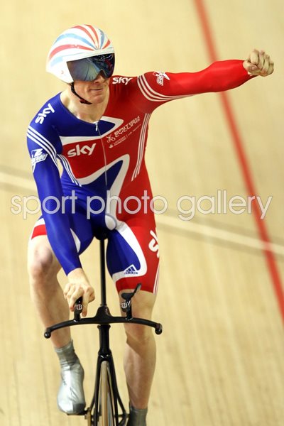 Ed Clancy celebrates Gold in Copenhagen