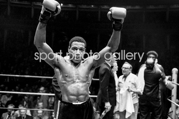 Frank Bruno celebrates 1983