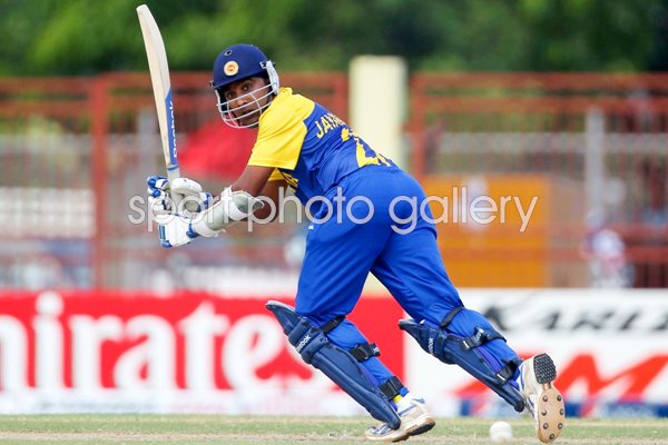Mahela Jayawardene in action for Sri Lanka 