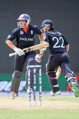 Lumb and Kieswetter Open Up for England 