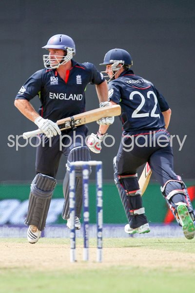 Lumb and Kieswetter Open Up for England 