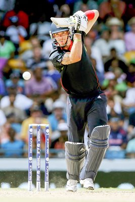 Kevin Pietersen drives England forward 