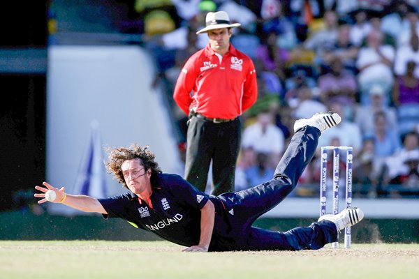 Ryan Sidebottom diving stop v South Africa 