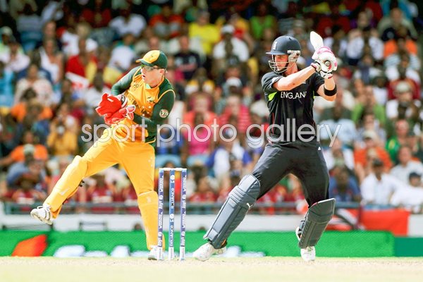 Craig Kieswetter scores runs