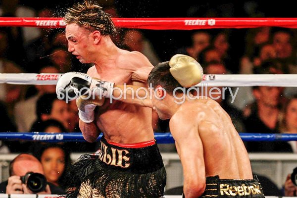 Amir Khan power v Paulie Malignaggi 2010