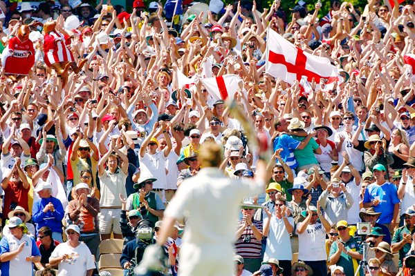 Paul Collingwood & Barmy Army - Ashes 2006