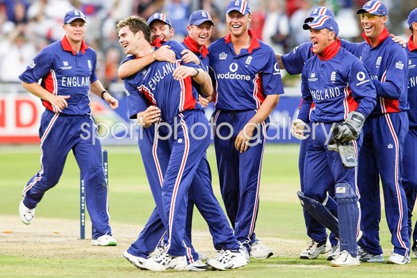 James Anderson celebrates 