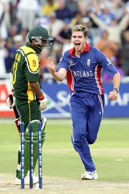 James Anderson celebrates bowling Yousuf Youhana 