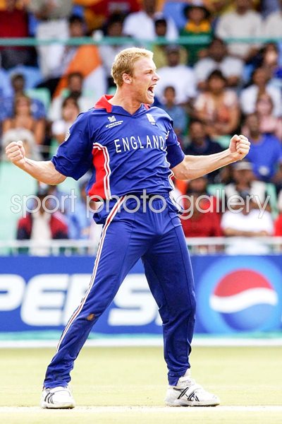 Andrew Flintoff celebrates