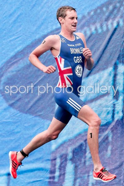 Alistair Brownlee Triathlon China 2011