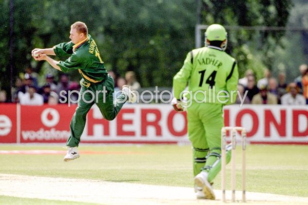 Lance Klusener Caught & Bowled
