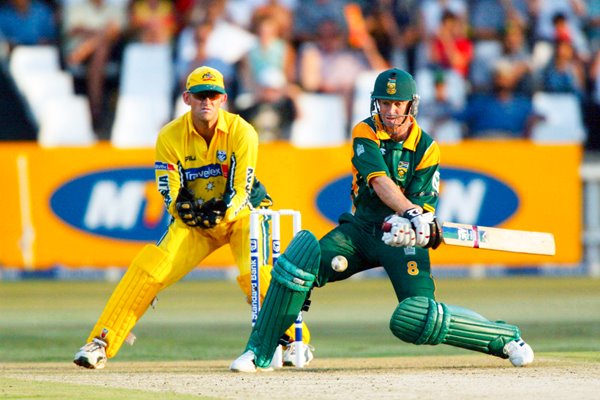 Jonty Rhodes reverse pull off Shane Warne