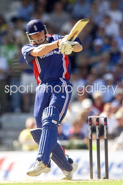 Andrew Flintoff attacks