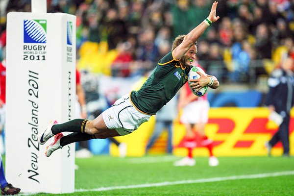 Francois Houggard scores for South Africa v Wales