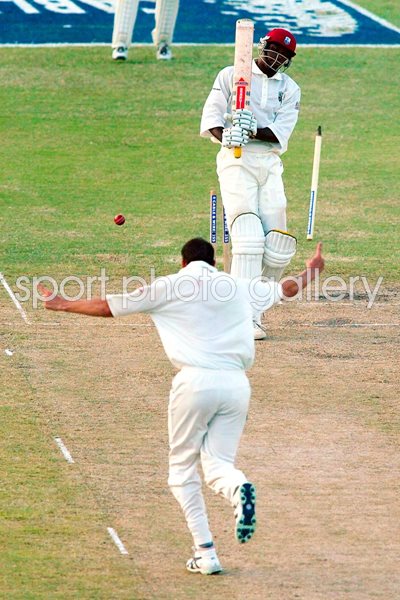 Steve Harmison bowls Chris Gayle