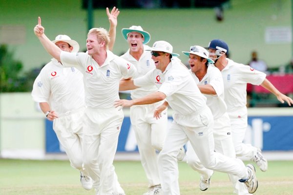 Third Test: West Indies v England: Day Three